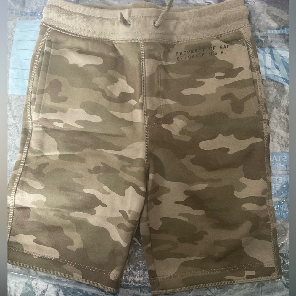 GAP kids Tan Camouflage Athletic Shorts